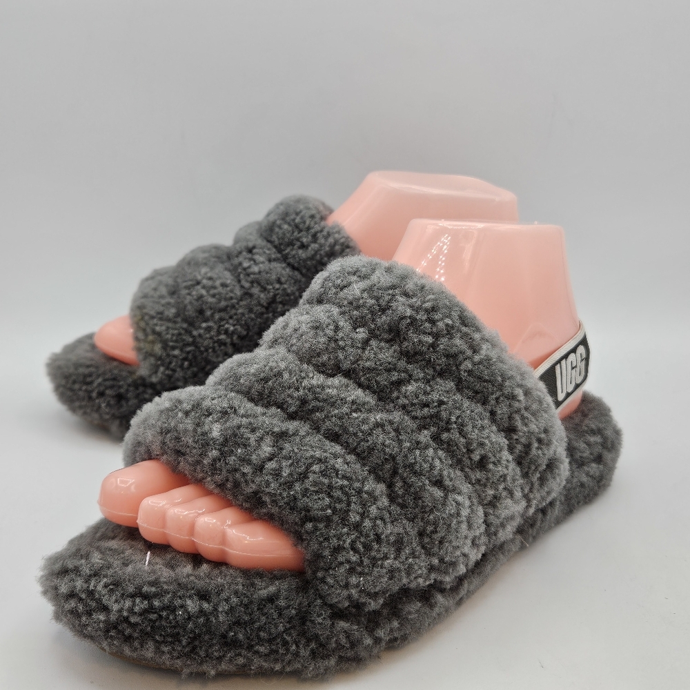 Ugg Classic fluffy sherpa slippers size 5 - Picture 2 of 16